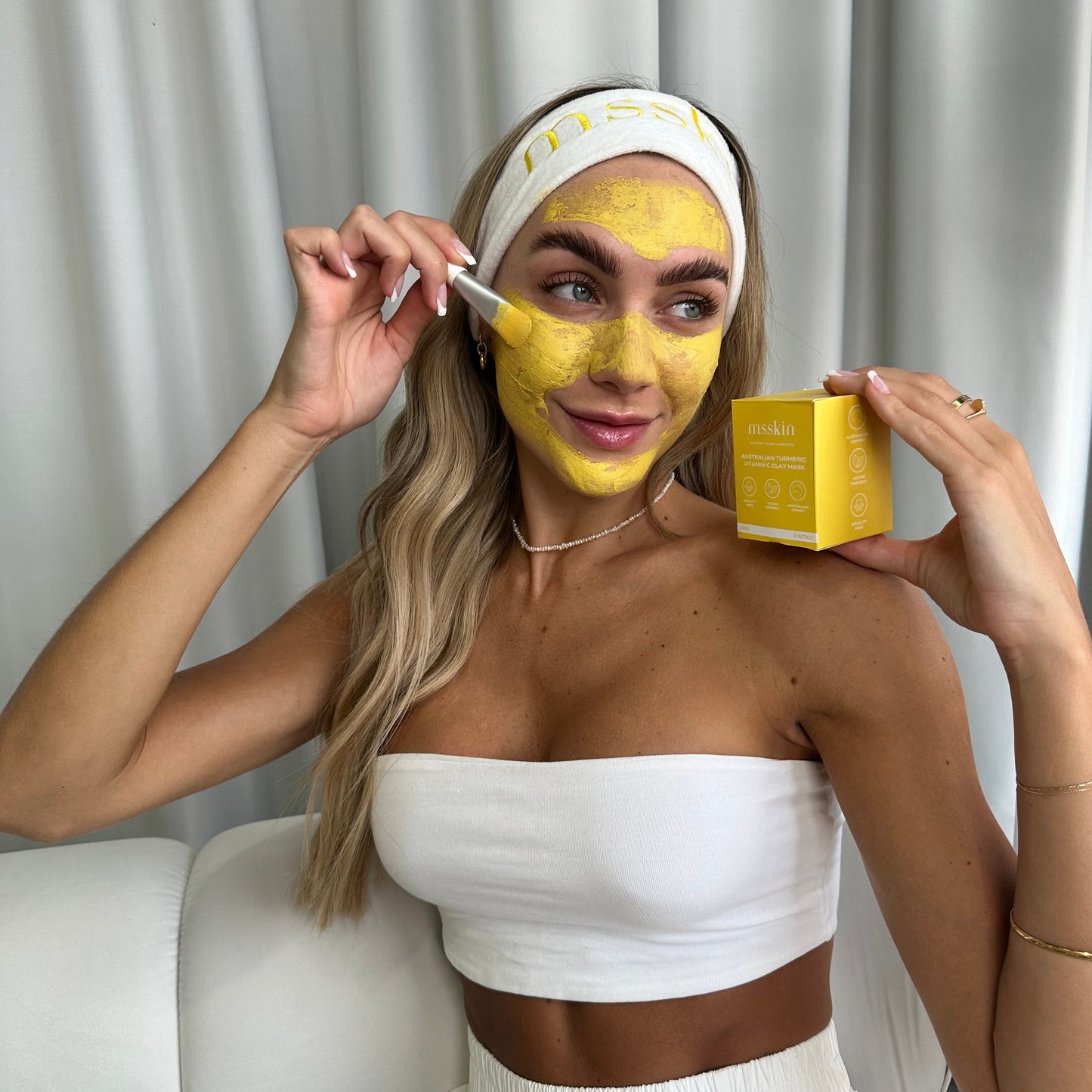 ⚡ Turmeric Vitamin C Clay Mask